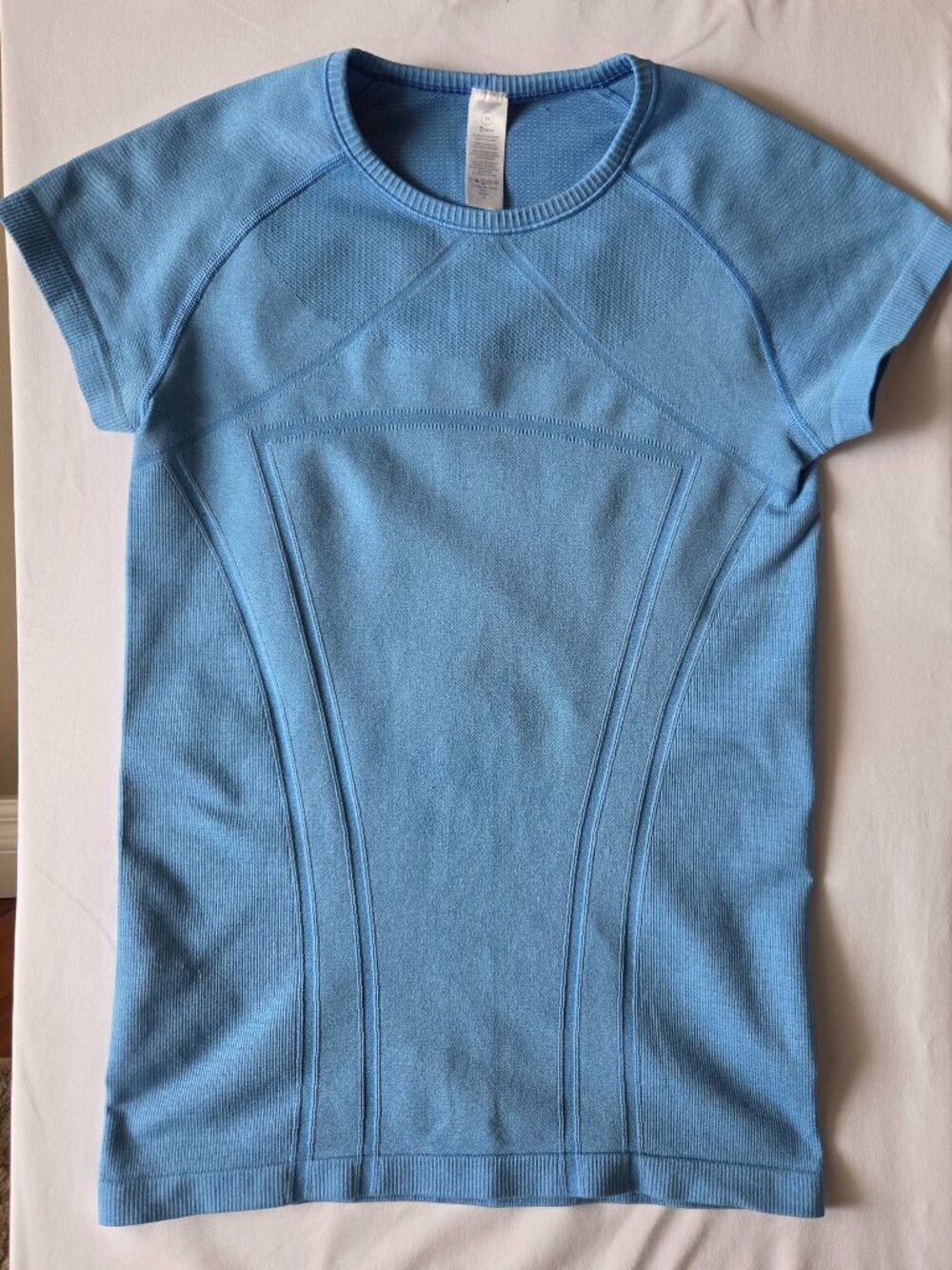 IVIVVA Active Tee Size 14